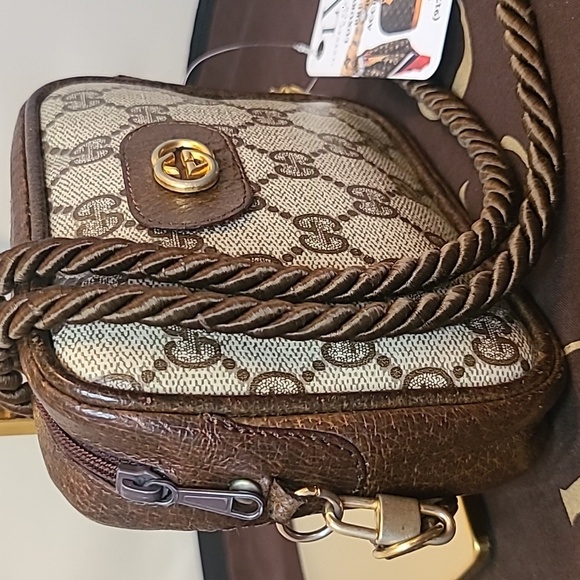 GUCCI ULTRA RARE VINTAGE LATE 1960’S GG COATED CANVAS CROSS BODY POUCH BAG - Picture 5 of 17